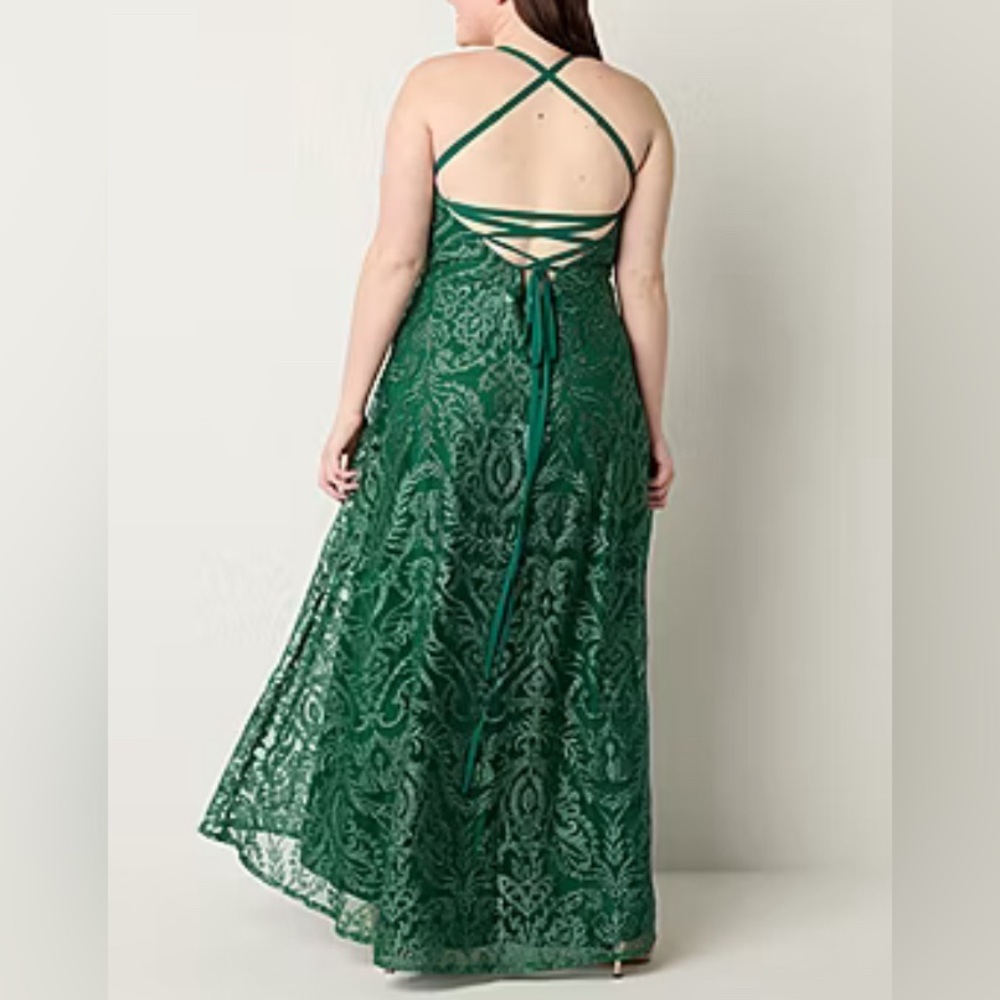 Speechless Womens Sleeveless Embroidered Ball Gown New